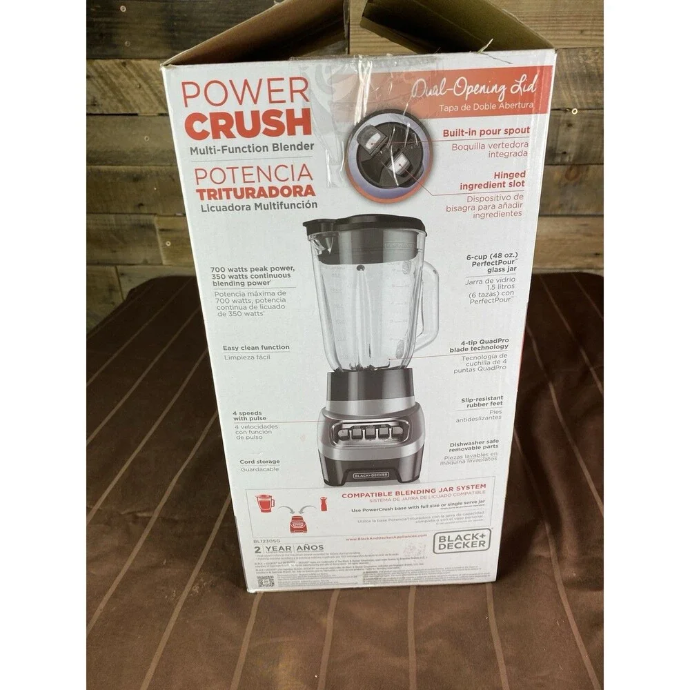 Black & Decker Power Crush 6 Cup Multifunction Blender 700W 4 Speed & Pulse